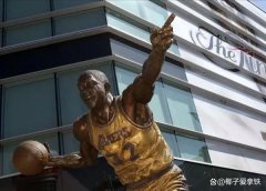 kaiyun体育 NBA巨星们的雕像都是何时揭幕的？科比的雕像将鄙人个月揭幕